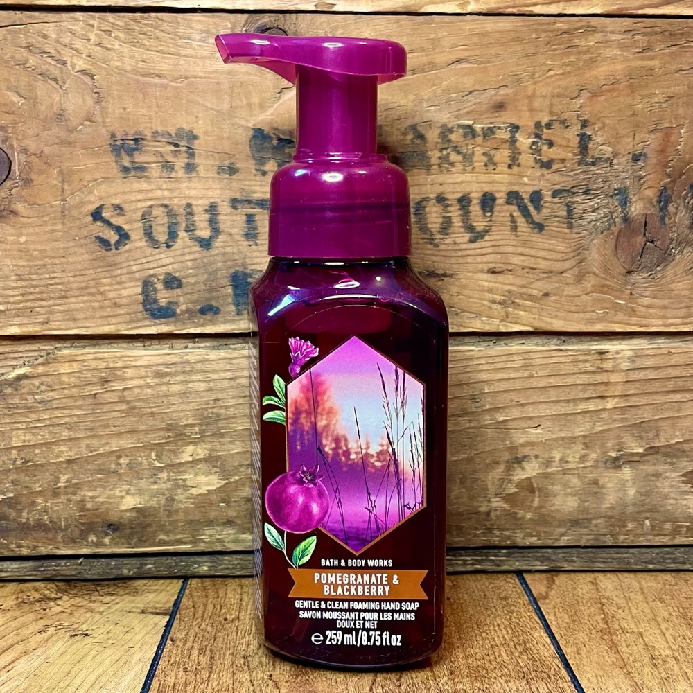 BBW Pomegranate & Blackberry Foaming Hand Soap